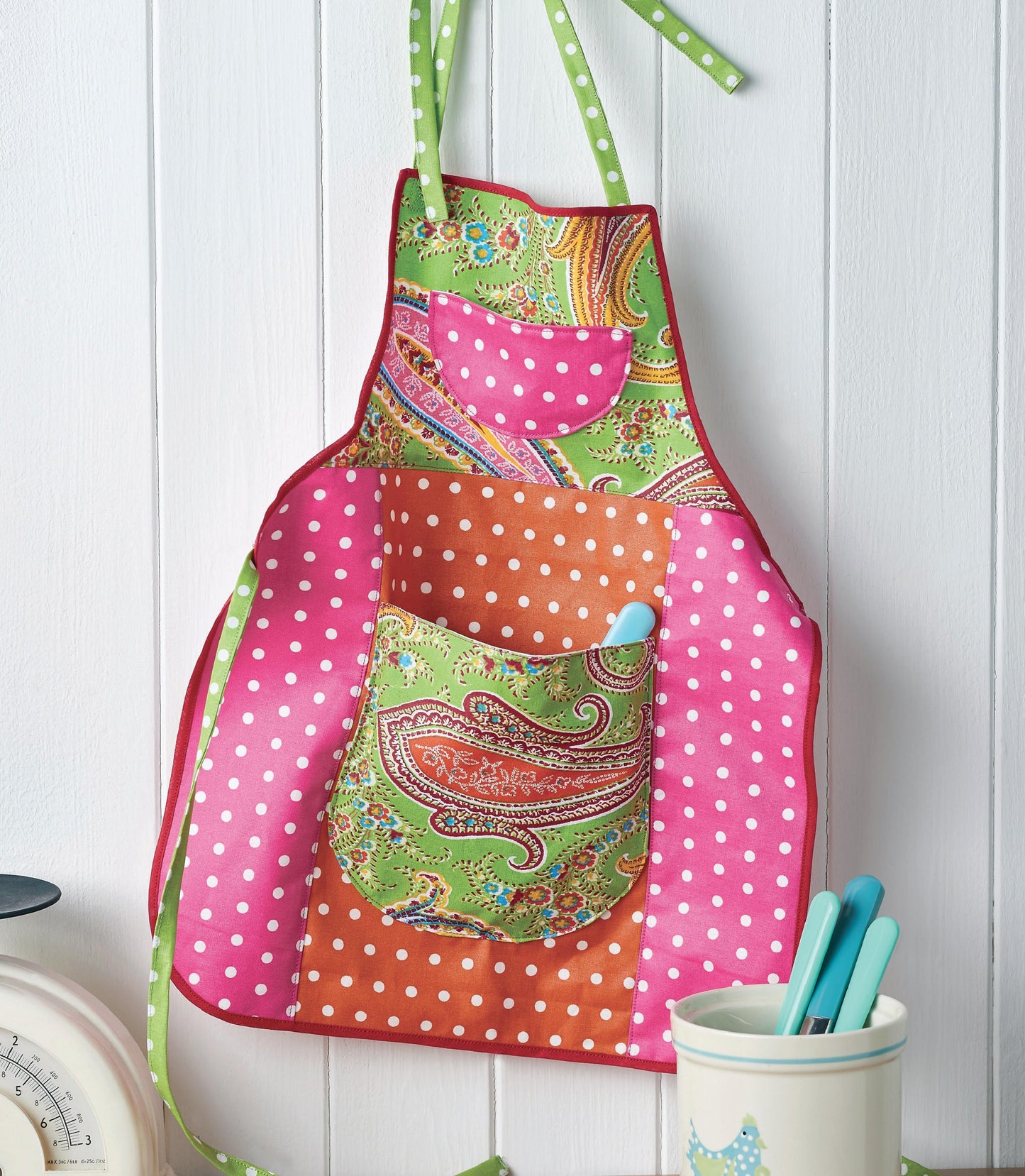 Wipeable Children’s Apron Sewing Pattern